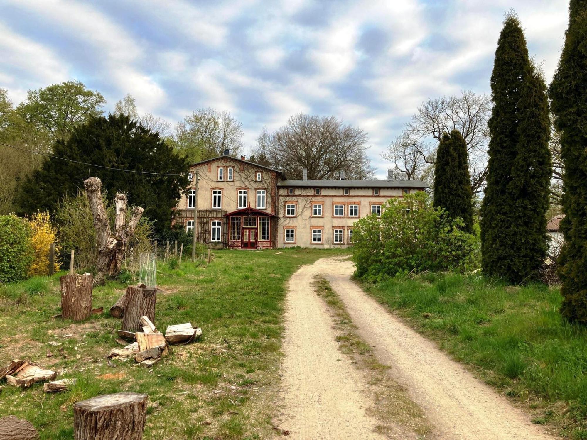 Ferienwohnung Im Gutshaus Alt Krassow Inmitten Der Natur Lalendorf Zewnętrze zdjęcie